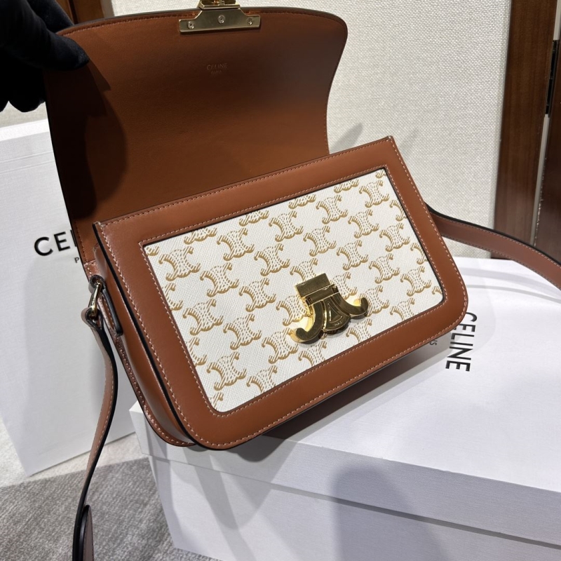 Ce1i*e triomphe bags
